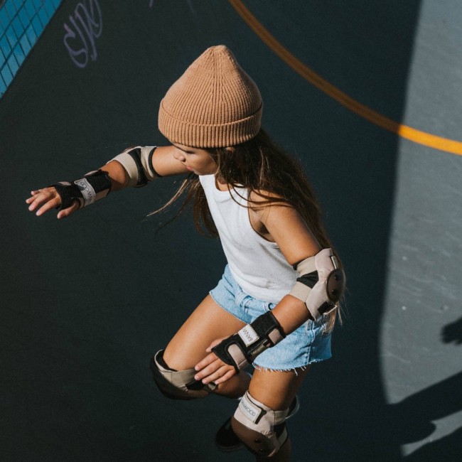 Set de protectie - genunchiere, cotiere si protectie incheieturi - Beige - Banwood