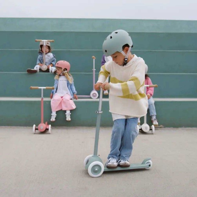 Banwood Ecoride Set - Trotineta si Casca pentru copii, Culoare Clay