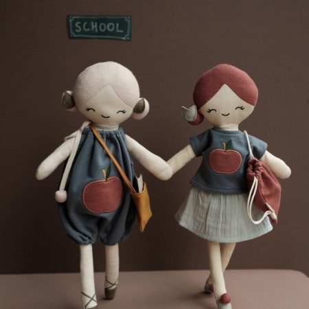 Set de accesorii pentru papusi - T-shirt/Skirt - Fabelab Set de accesorii pentru papusi - T-shirt/Skirt - Fabelab