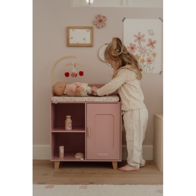 Masa de schimbat scutece cu accesorii pentru papusi - Roz - Little Dutch