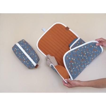 Saltea de infasat din bumbac cu inchidere velcro -  Cobblestone - Fabelab Saltea de infasat din bumbac cu inchidere velcro -  Cobblestone - Fabelab