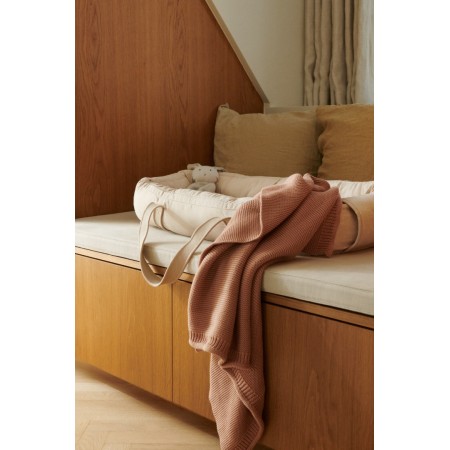 Baby Nest/Babylift din bumbac organic - Confetti Sandy- Liewood