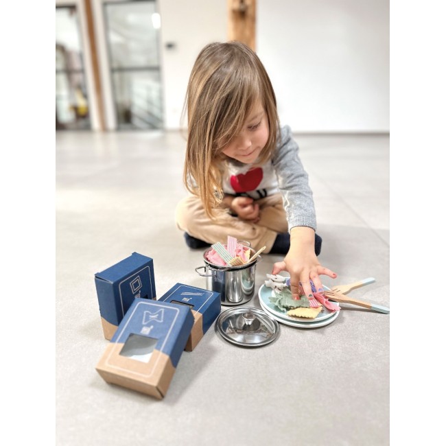 Jucarie din lemn - Set pentru preparat pasta - Small Foot Jucarie din lemn - Set pentru preparat pasta - Small Foot