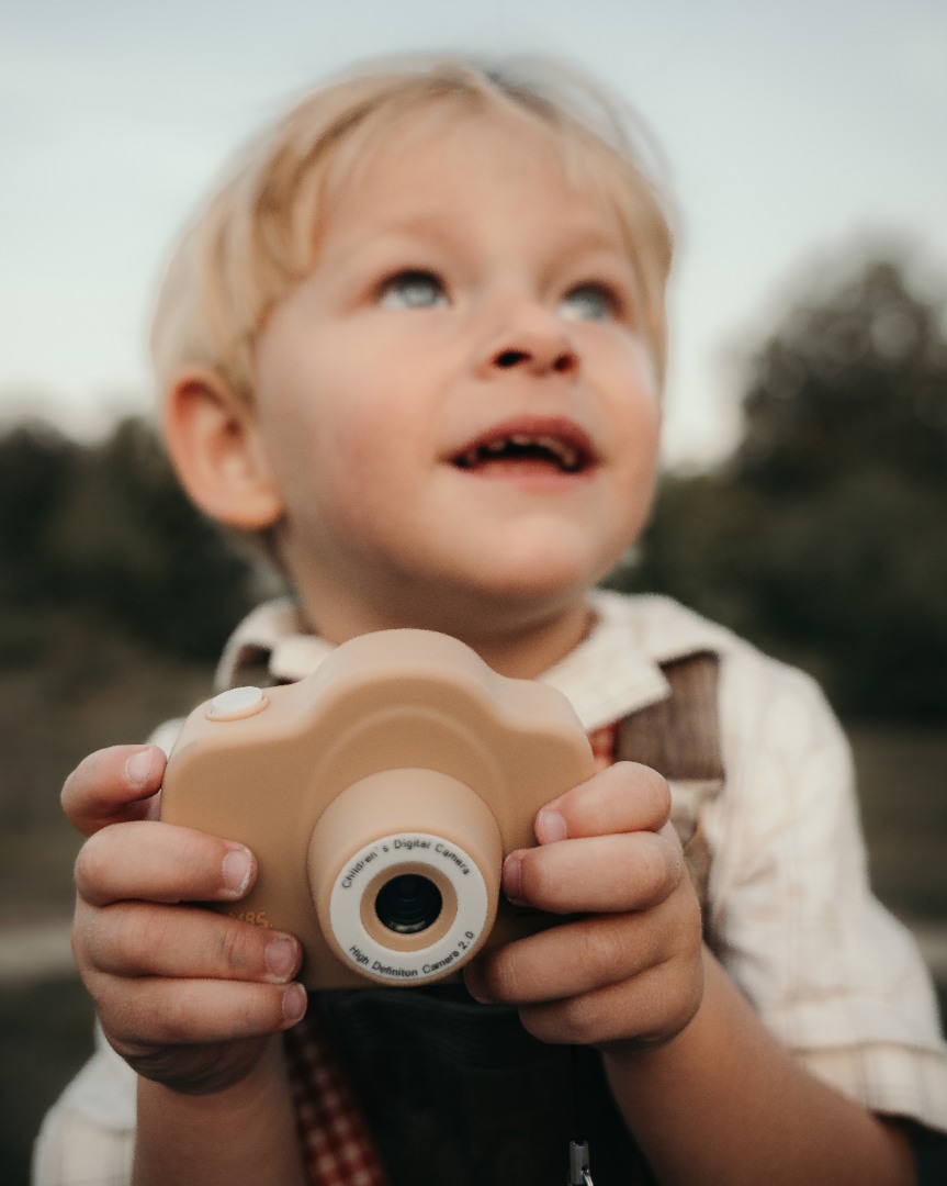Cam Cam - Prima mea camera digitala  ( versiunea upgrade - camera dubla ) - Peanut Bouquet Silhouette - Mrs Ertha