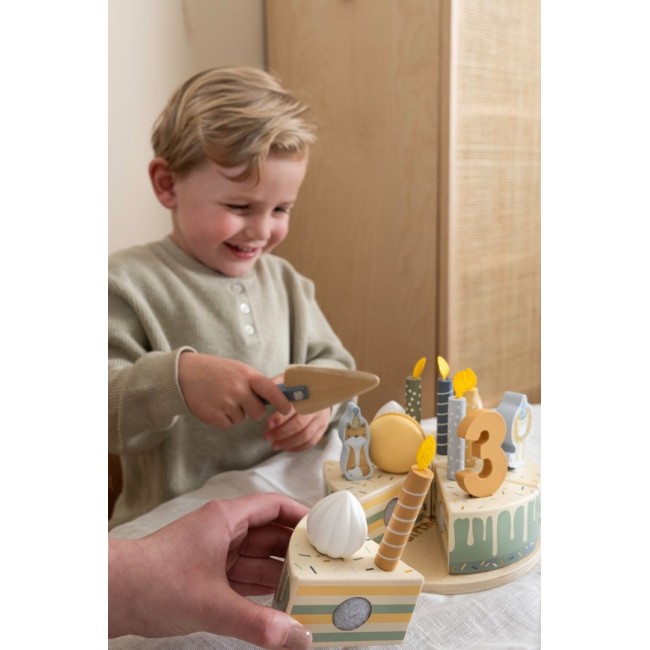Tort aniversar cu decoratiuni pentru 1 - 5 ani - Albastru - Little Dutch Tort aniversar cu decoratiuni pentru 1 - 5 ani - Albastru - Little Dutch