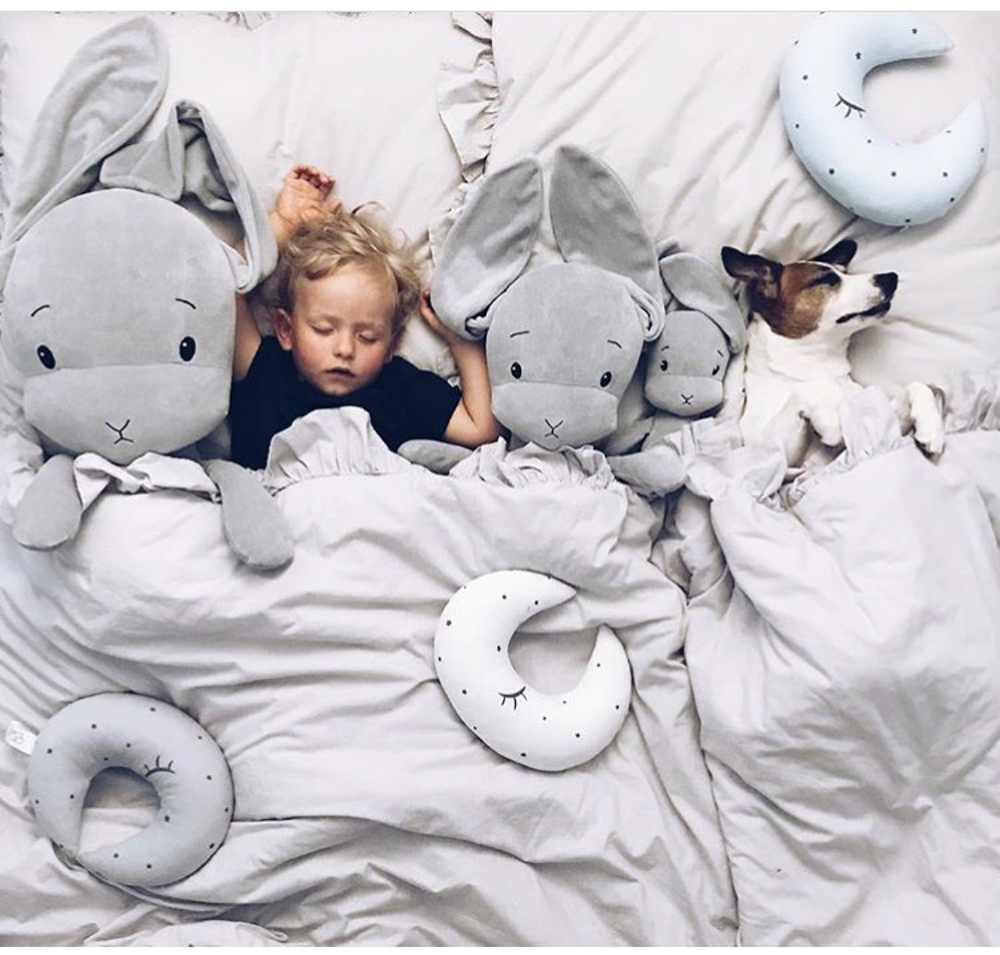 Iepuras din plus - gri cu urechi gri - 20 cm - Effiki