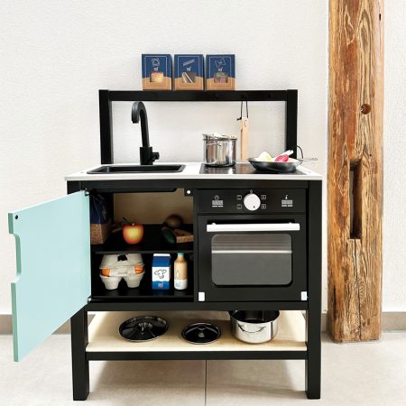 Bucatarie din lemn pentru copii cu accesorii si butoane cu clic - Model Industrial - Small Foot Bucatarie din lemn pentru copii cu accesorii si butoane cu clic - Model Industrial - Small Foot